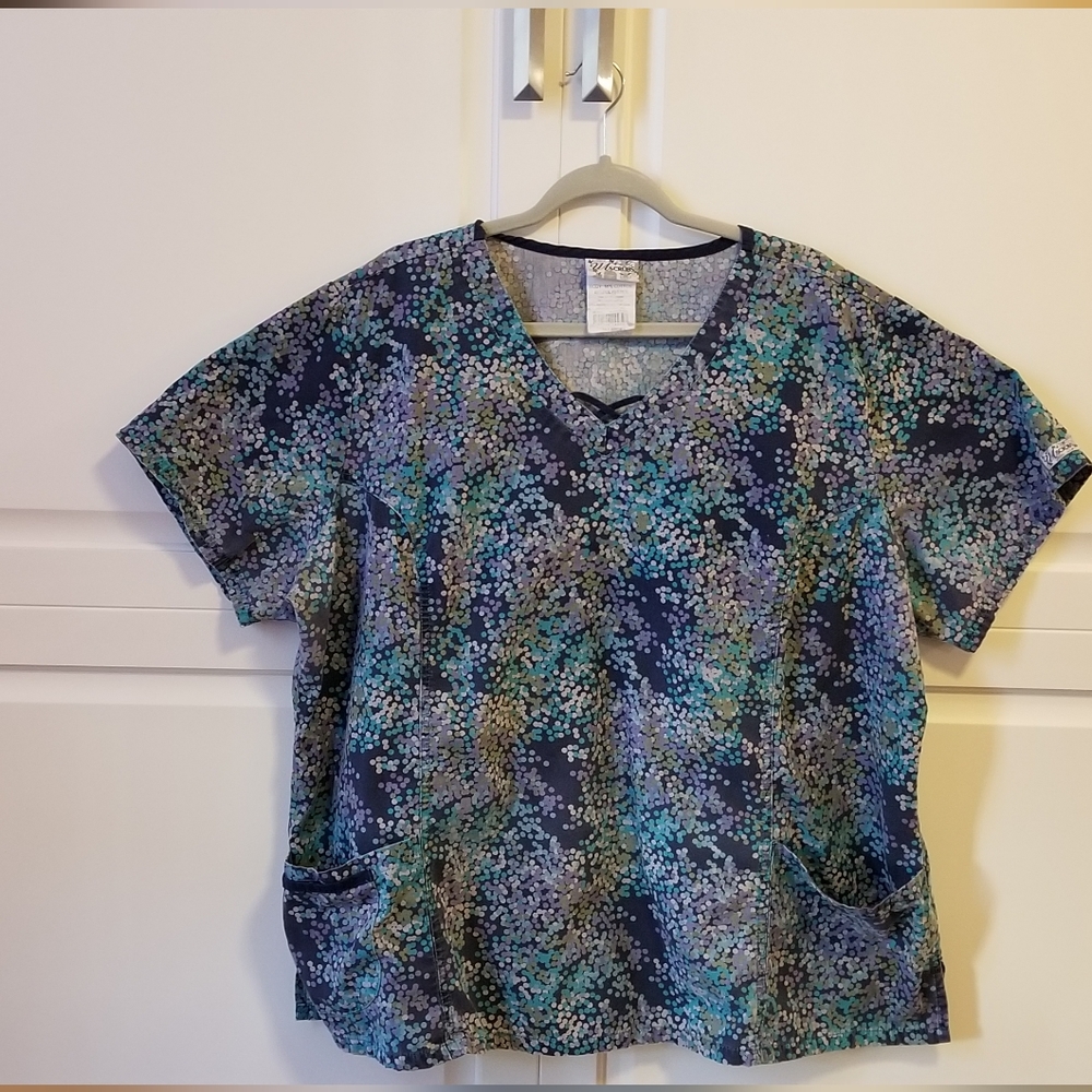 Scrub top